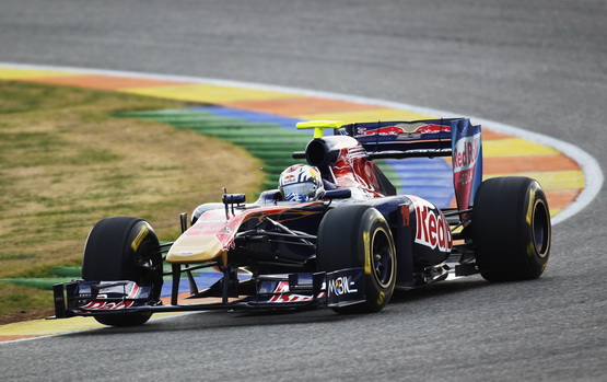 TORO ROSSO F1 TEAM FERRARI TYPE 056